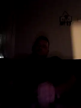 Snapshot of Makis09 chatting on April 20, 2026, 6:31 pm Makis09 online show from April 20, 2026, 6:31 pm