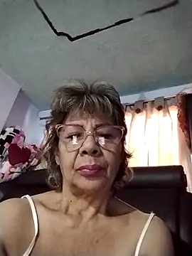 OliviaMorris1 online show from April 16, 2026, 12:17 pm