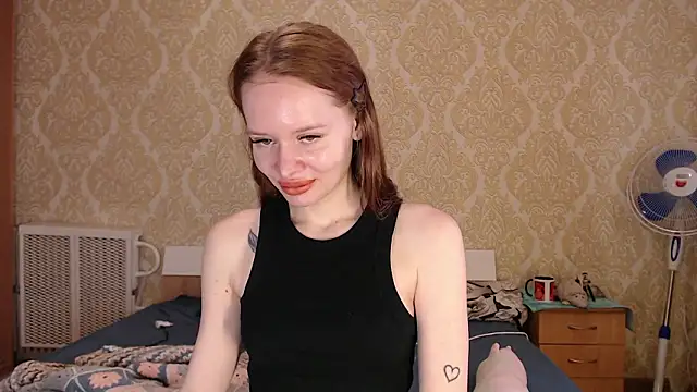 Kitkaat00 online show from March 18, 2026, 12:30 pm