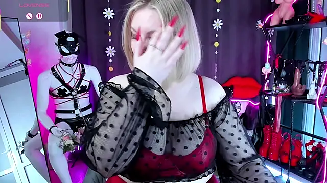 Anna Maxwell online show from April 1, 2026, 2:01 am