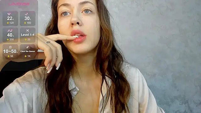 SaraMoren0 online show from September 14, 2025, 8:13 am