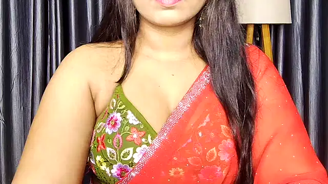 Webrowncouple online show from December 18, 2025, 4:02 pm