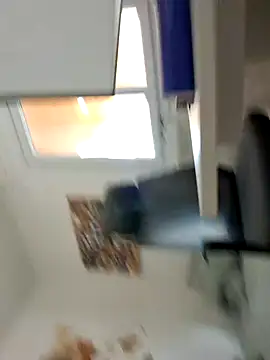 Snapshot of KalendaXL chatting on September 26, 2025, 4:22 pm KalendaXL online show from September 26, 2025, 4:22 pm