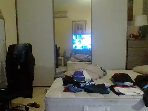 Snapshot of KalendaXL chatting on October 4, 2025, 4:49 pm KalendaXL online show from October 4, 2025, 4:49 pm