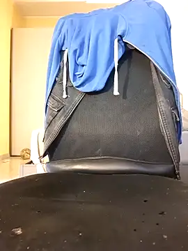 Snapshot of KalendaXL chatting on November 26, 2025, 2:40 pm KalendaXL online show from November 26, 2025, 2:40 pm