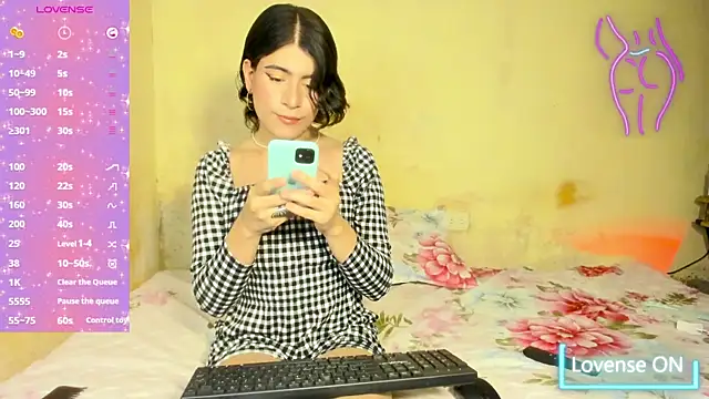 Snapshot of xxxEmmaxx chatting on September 11, 2025, 5:29 am xxxEmmaxx online show from September 11, 2025, 5:29 am