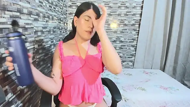 xxxEmmaxx online show from March 27, 2026, 5:24 am