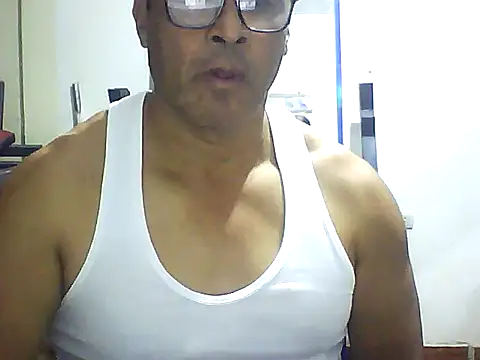 sexigym35 online show from October 3, 2025, 3:25 am