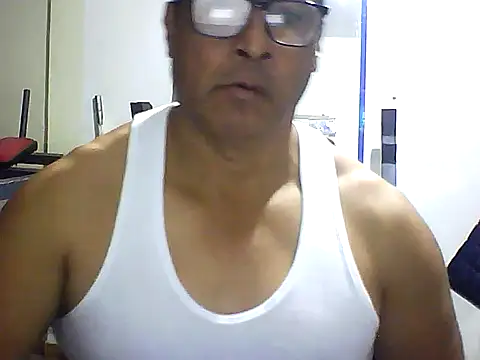 sexigym35 online show from October 8, 2025, 3:48 am