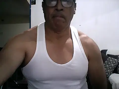 sexigym35 online show from November 17, 2025, 2:28 am