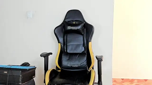 HELLSTAR online show from November 1, 2025, 9:17 pm