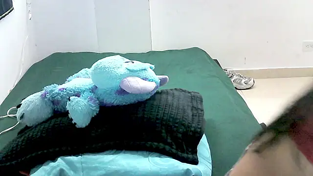 Snapshot of Melodyqueen_ chatting on November 7, 2025, 5:18 am Melodyqueen online show from November 7, 2025, 5:18 am