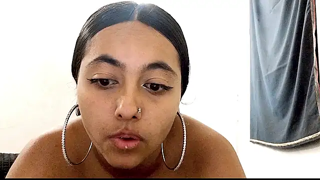 Snapshot of Melodyqueen_ chatting on November 29, 2025, 7:00 am Melodyqueen online show from November 29, 2025, 7:00 am