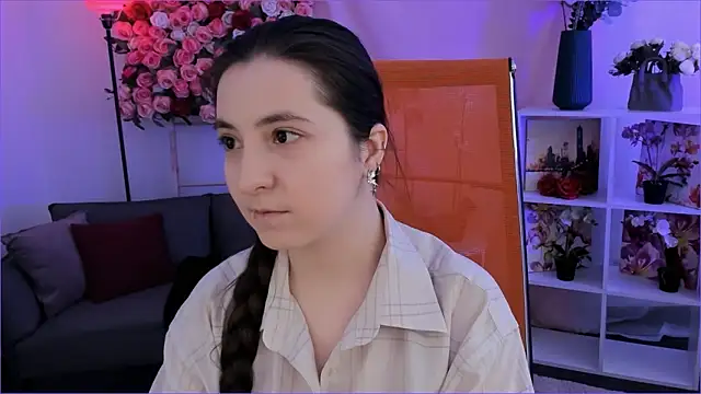 Snapshot of VirtuallVoyant chatting on February 5, 2026, 7:24 am VirtuallVoyant online show from February 5, 2026, 7:24 am