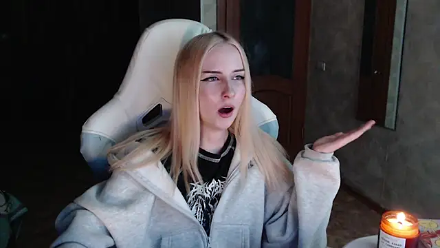 Cutti Crystal online show from April 16, 2026, 7:14 pm