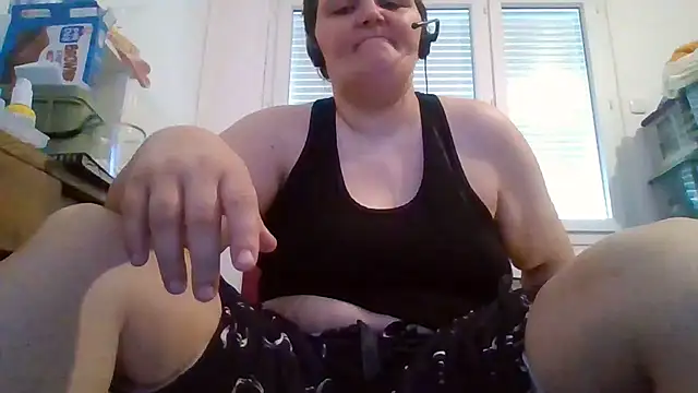 moulette7 online show from May 25, 2026, 7:36 am