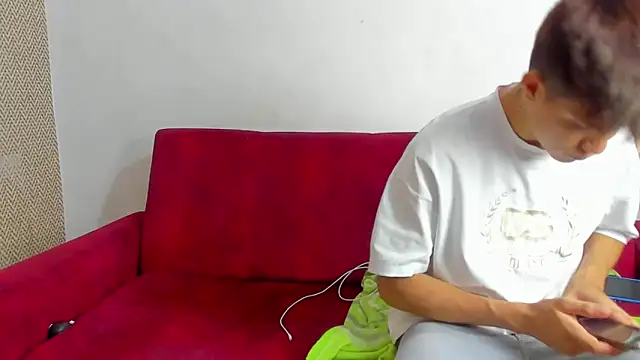 willy sexxx18 online show from March 14, 2026, 7:52 pm