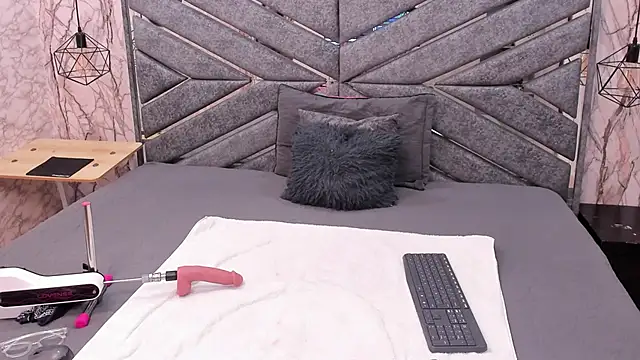 Snapshot of SASHA_BROWNIE__ chatting on March 5, 2026, 7:32 pm SASHA BROWNIE online show from March 5, 2026, 7:32 pm