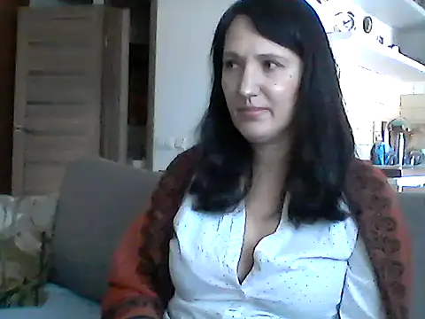Elena48324 online show from January 17, 2026, 12:10 pm