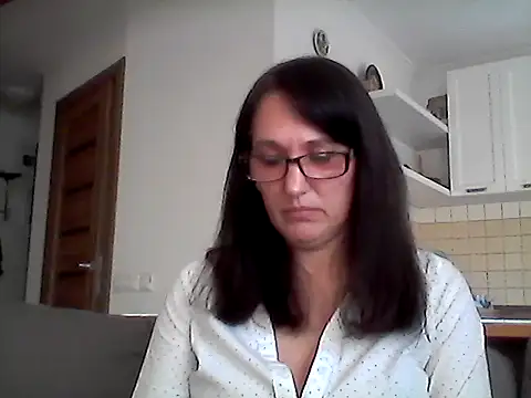 Elena48324 online show from April 30, 2026, 5:08 pm
