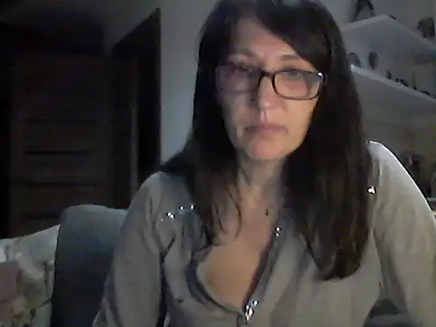 Snapshot of Elena48324 chatting on May 31, 2026, 6:09 pm Elena48324 online show from May 31, 2026, 6:09 pm