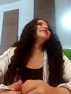 Yaya watson online show from October 7, 2025, 8:17 pm