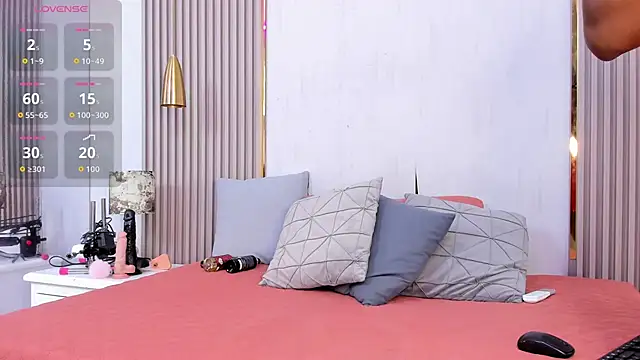 Snapshot of Skylar_Smith_ chatting on October 21, 2025, 12:39 pm Skylar Smith online show from October 21, 2025, 12:39 pm