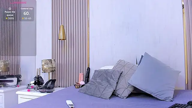 Snapshot of Skylar_Smith_ chatting on October 24, 2025, 12:45 pm Skylar Smith online show from October 24, 2025, 12:45 pm