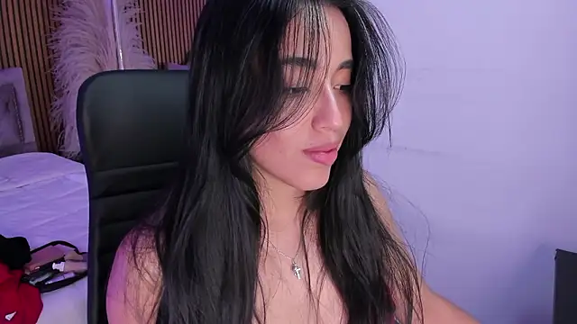 Snapshot of Starbutterflyy_ chatting on March 10, 2026, 5:12 am Starbutterflyy online show from March 10, 2026, 5:12 am