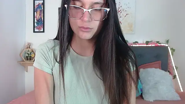 valentini villa online show from October 29, 2025, 8:10 pm