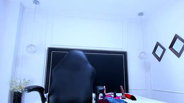 Ariana costa online show from September 27, 2025, 1:49 pm