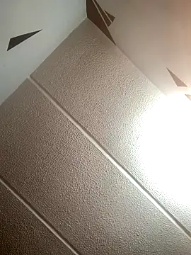 malek xarx  online show from December 21, 2025, 2:19 am