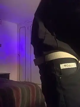 malek xarx  online show from March 8, 2026, 2:59 am