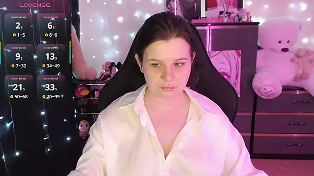 AmyVibess online show from September 9, 2025, 8:08 pm