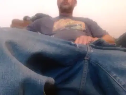 dontrush22 online show from November 12, 2025, 12:11 am