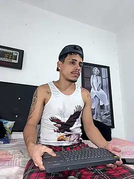 Snapshot of Luke_Stone chatting on February 6, 2026, 9:40 pm Luke Stone online show from February 6, 2026, 9:40 pm