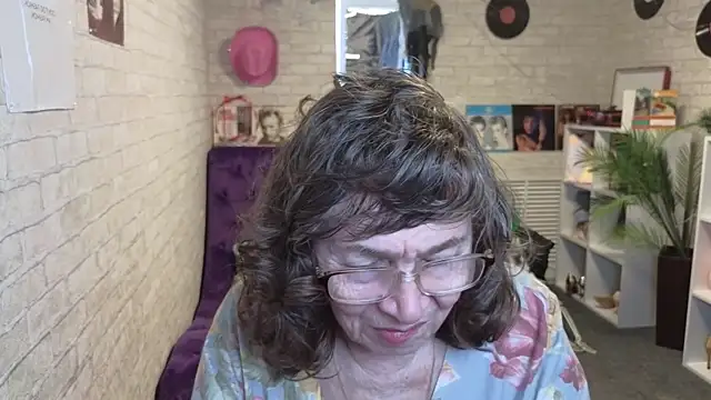 Betty Brick online show from May 20, 2026, 7:47 am
