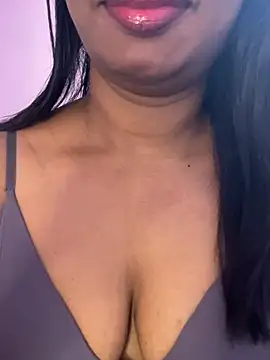 Snapshot of tamil_Aarathi chatting on June 2, 2026, 5:15 pm tamil Aarathi online show from June 2, 2026, 5:15 pm