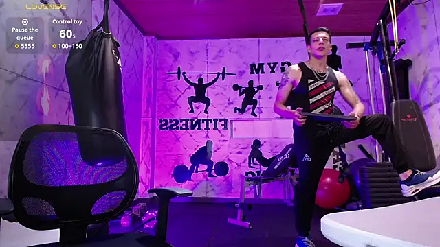 Dustin Sonne online show from September 29, 2025, 3:33 am