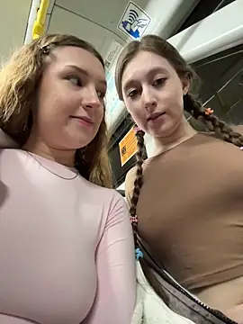 katexxxx online show from November 10, 2025, 4:28 pm