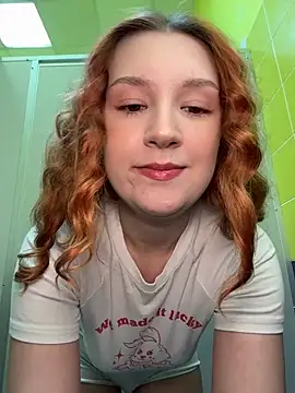 Snapshot of katexxxx chatting on June 1, 2026, 6:31 pm katexxxx online show from June 1, 2026, 6:31 pm