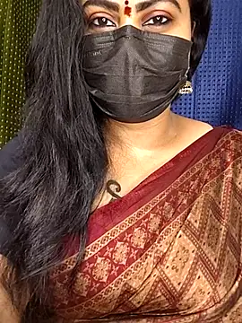 honey-flower online show from September 25, 2025, 2:04 am