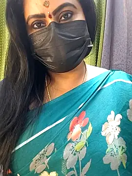 honey-flower online show from November 3, 2025, 1:34 pm