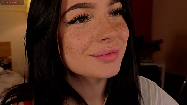 honey     bunny online show from April 1, 2026, 10:16 am