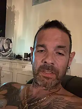 soumisdeblake83 online show from April 28, 2026, 11:54 pm