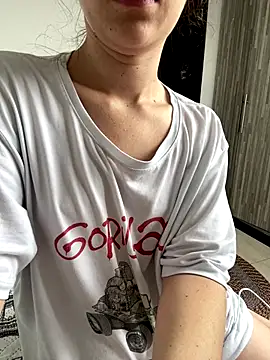 Snapshot of Megan_colsom chatting on September 20, 2025, 4:08 pm Megan colsom online show from September 20, 2025, 4:08 pm