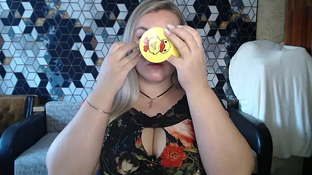 NikaSkylink online show from February 4, 2026, 5:24 am