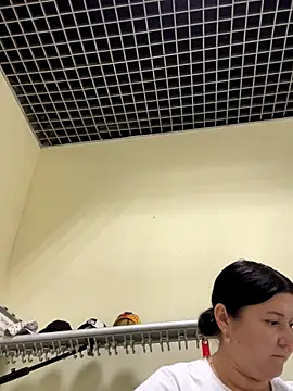 Snapshot of Liza_Will chatting on September 18, 2025, 10:39 am Liza Will online show from September 18, 2025, 10:39 am