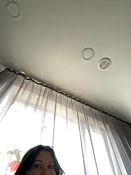 Snapshot of Liza_Will chatting on September 19, 2025, 5:31 am Liza Will online show from September 19, 2025, 5:31 am