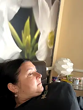 Snapshot of Liza_Will chatting on September 24, 2025, 10:51 am Liza Will online show from September 24, 2025, 10:51 am